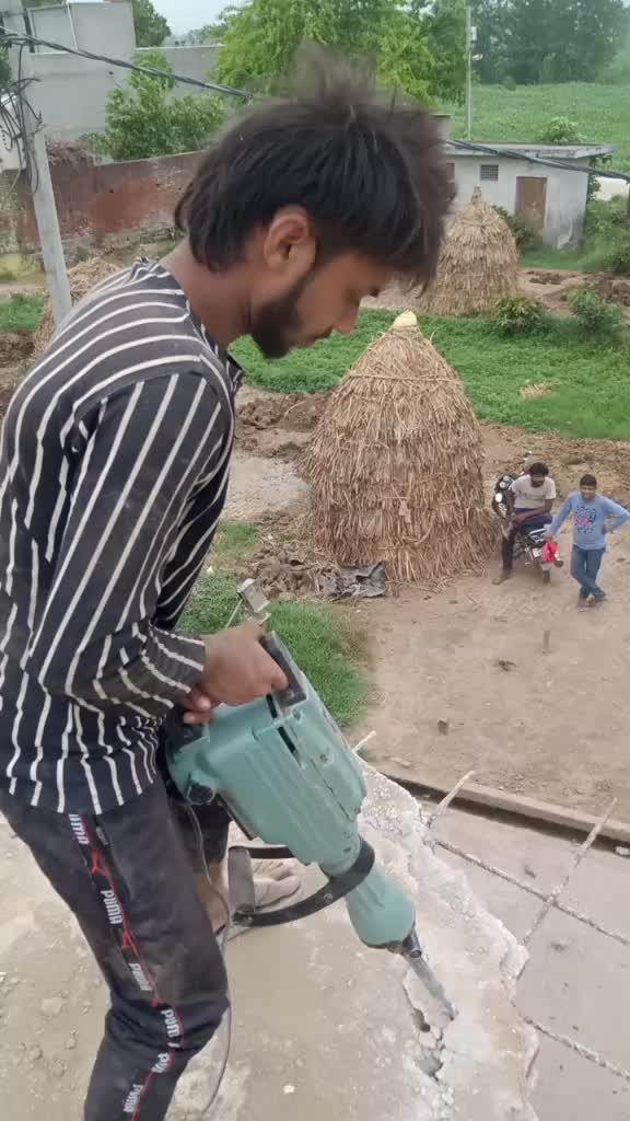 @januhashmi