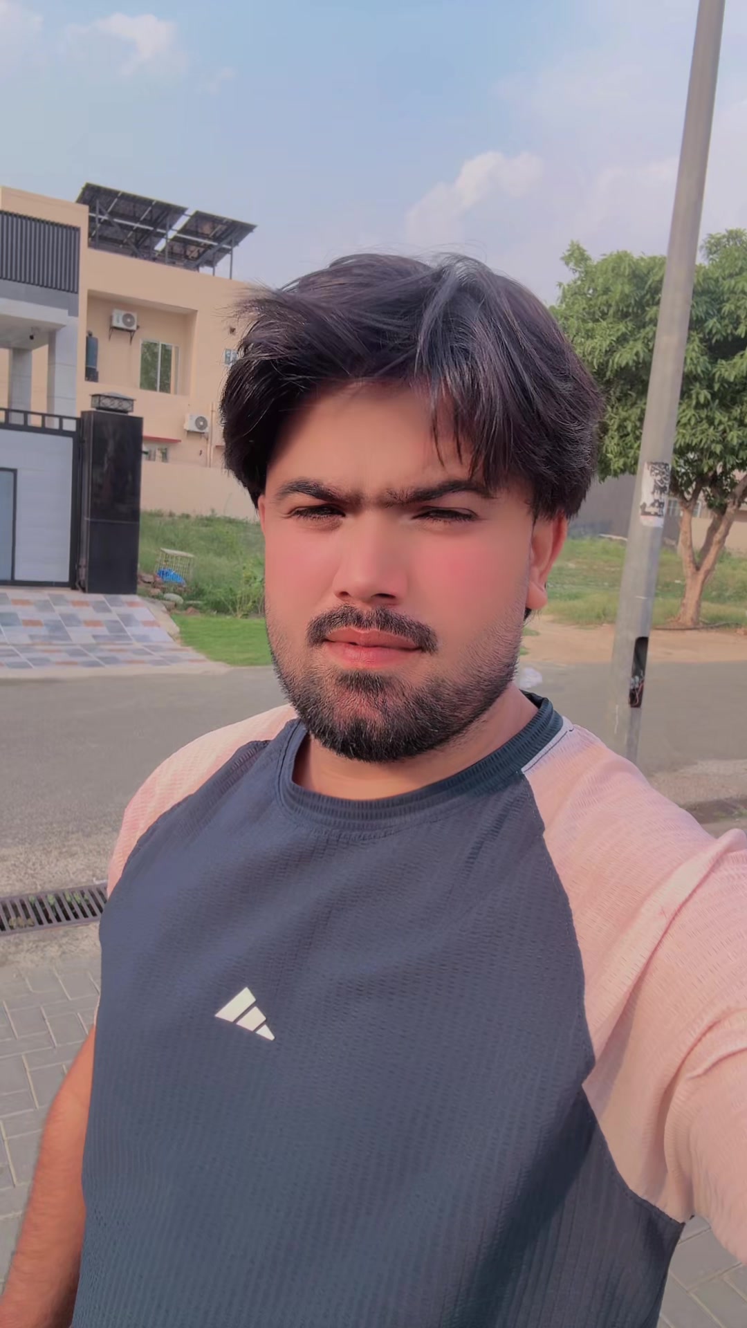 @adnanjango 💇12