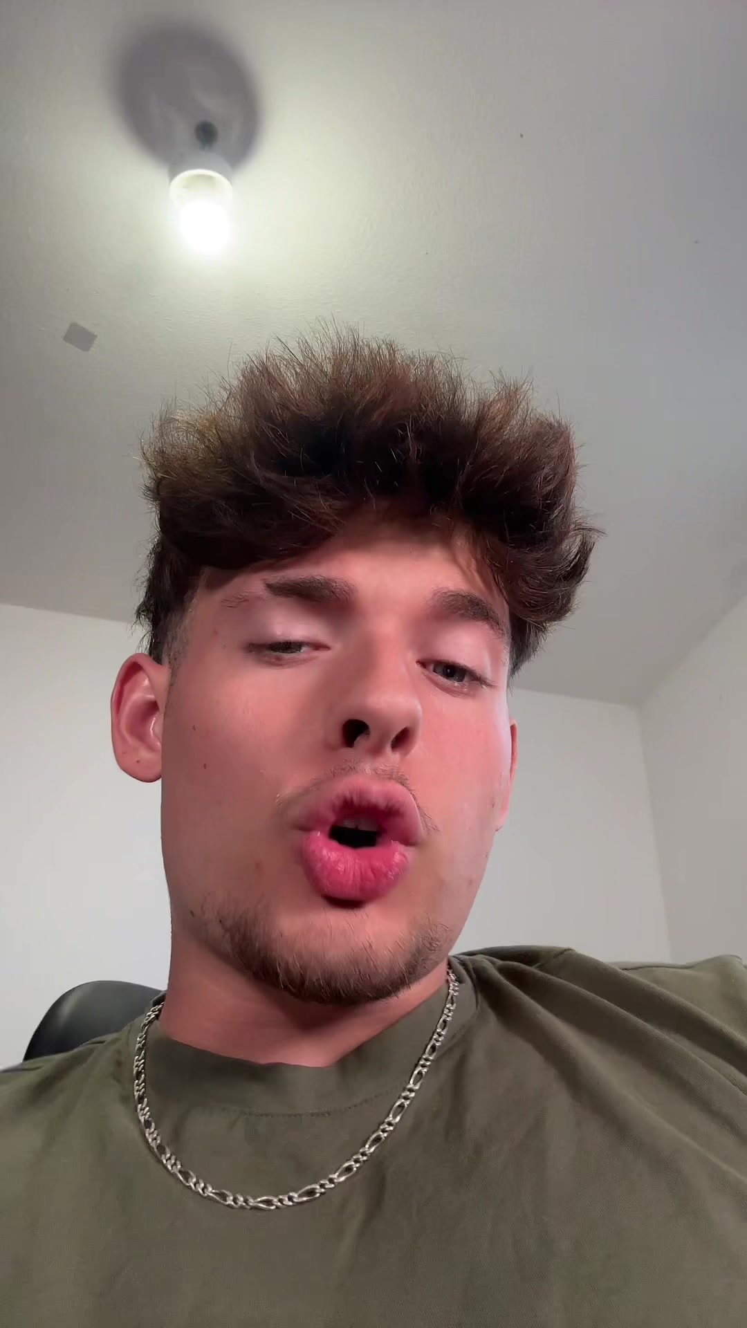 @Logou