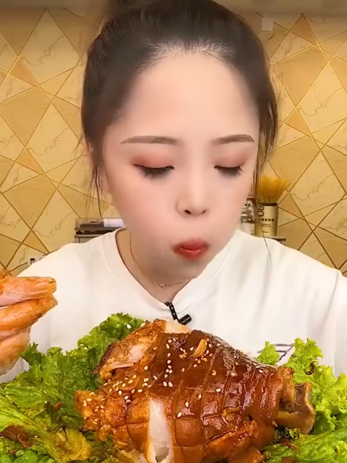 @ရှယ်စားကြမယ်😋