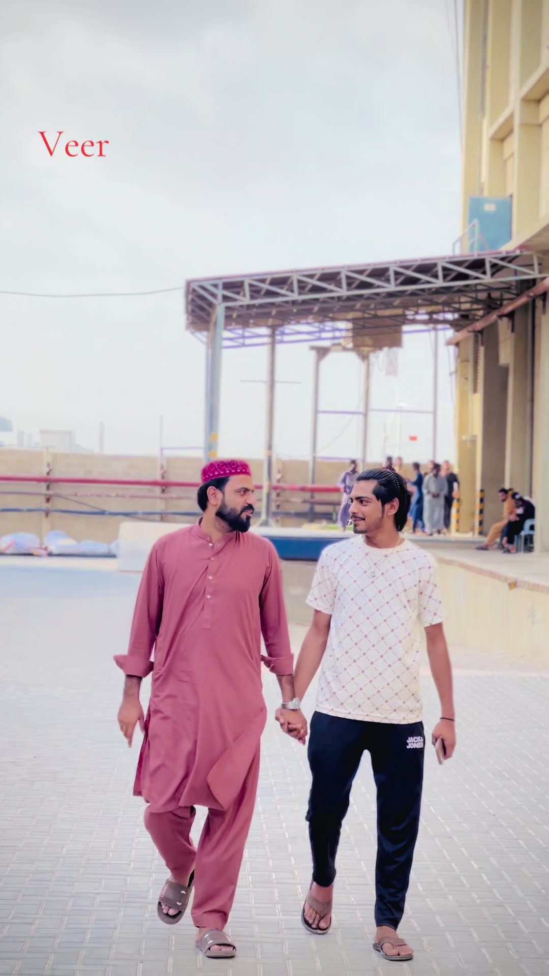 @معصوم پرندہ ظالم شکاری🦜🐦🥷