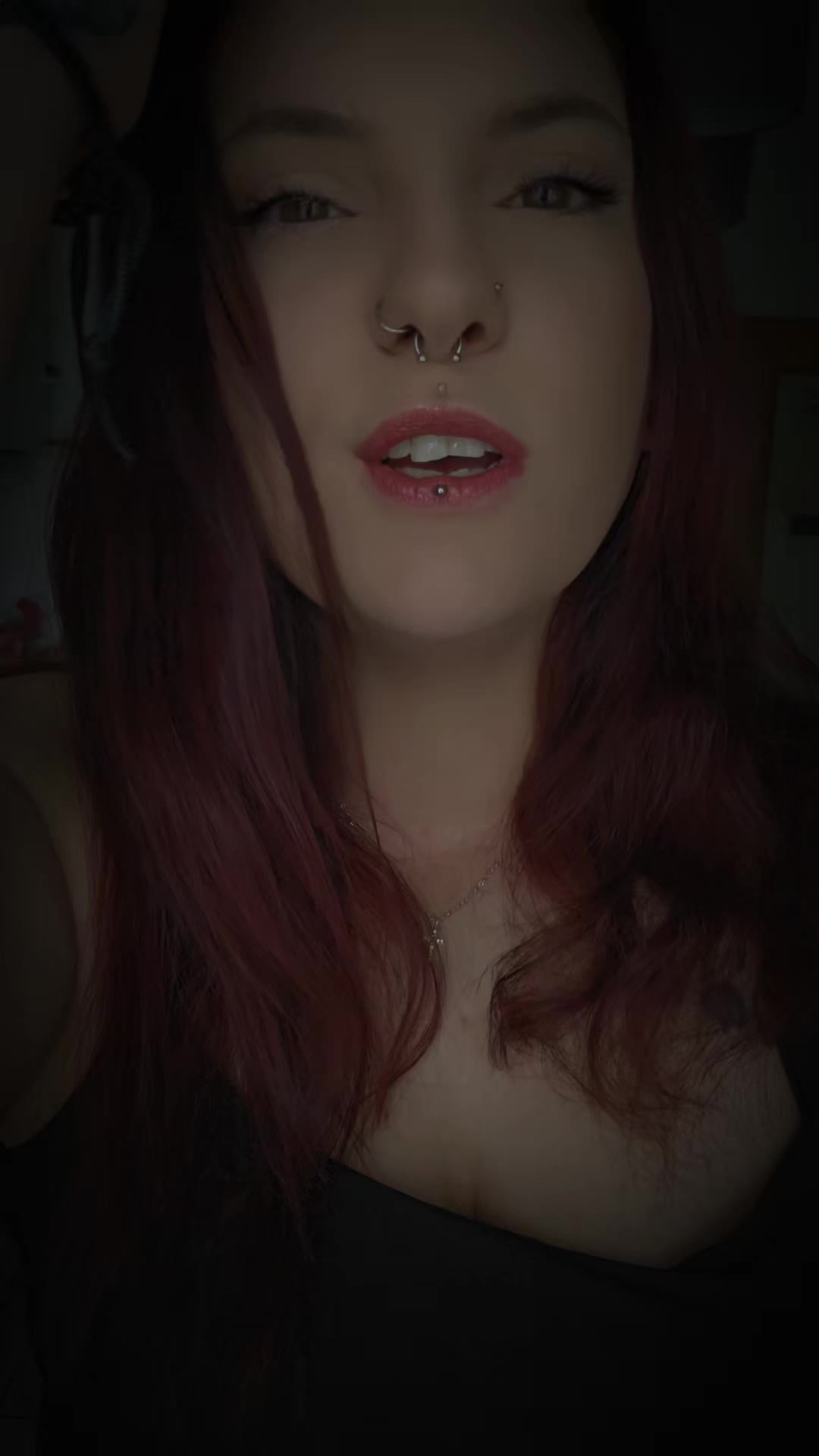 @𝓐𝓷𝓷𝓲 🖤
