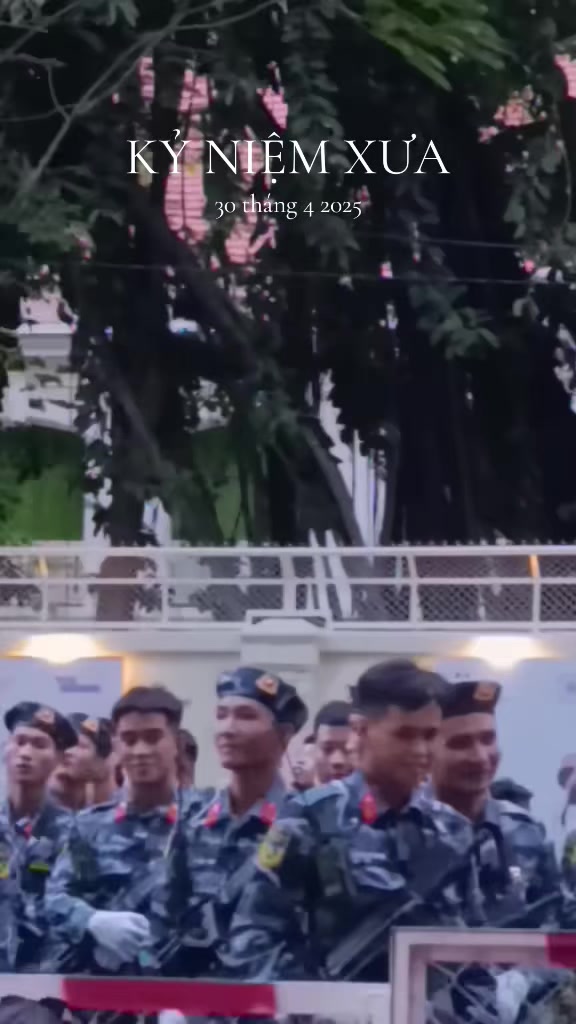 @B&iacute;ch Ngọc DIỆU B&Aacute;U
