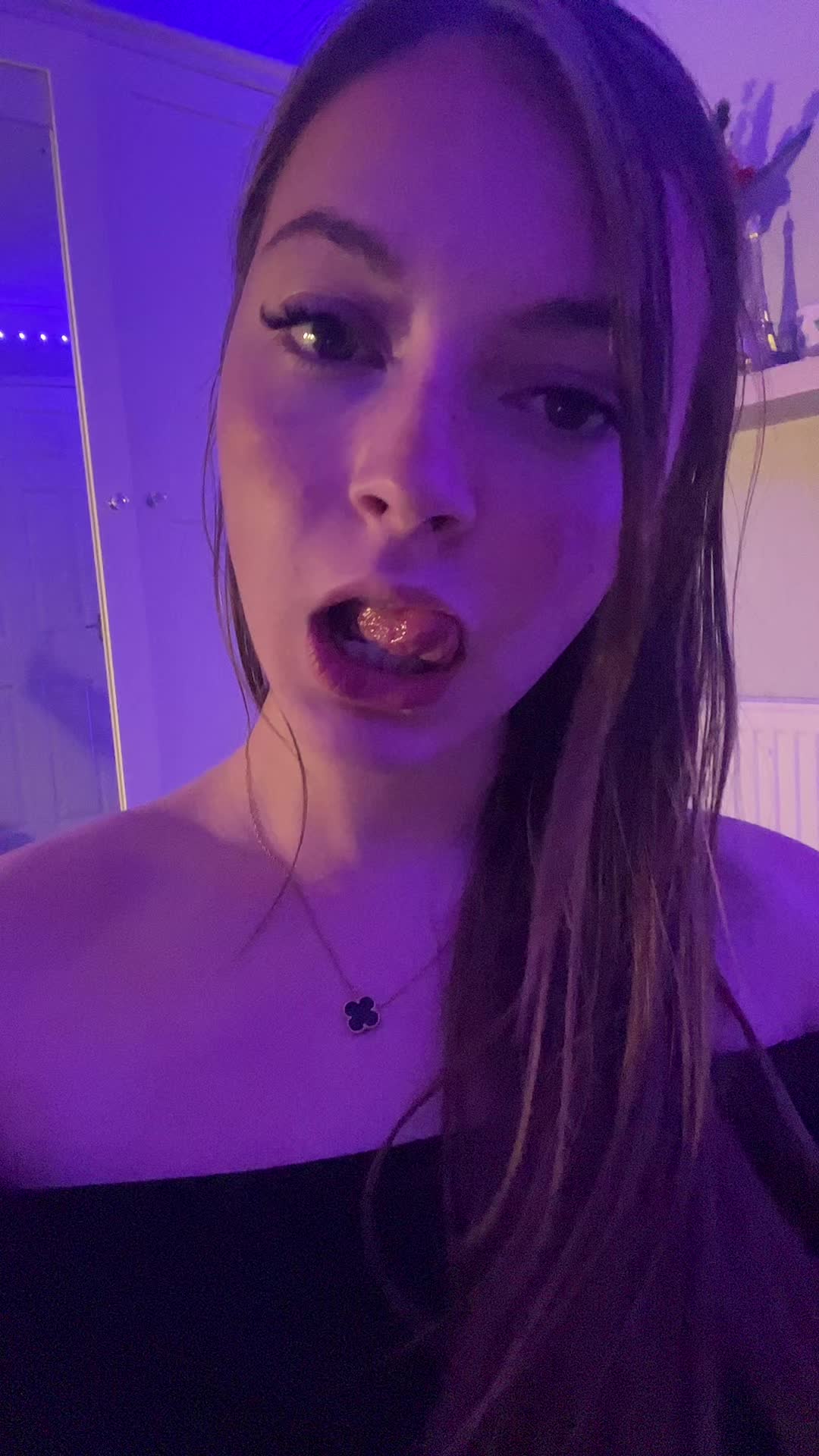 @Lolaaa