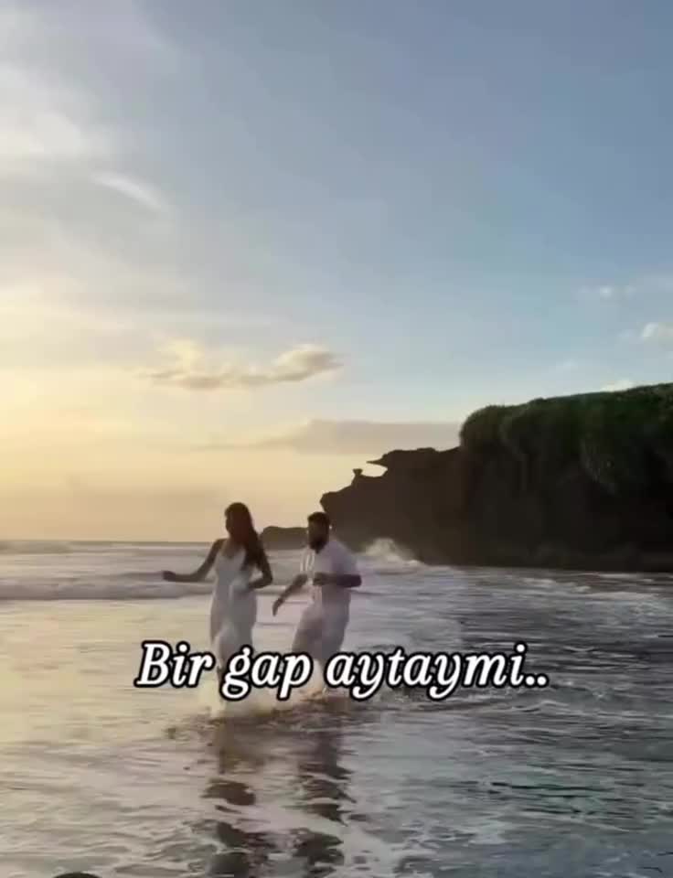 @🦋