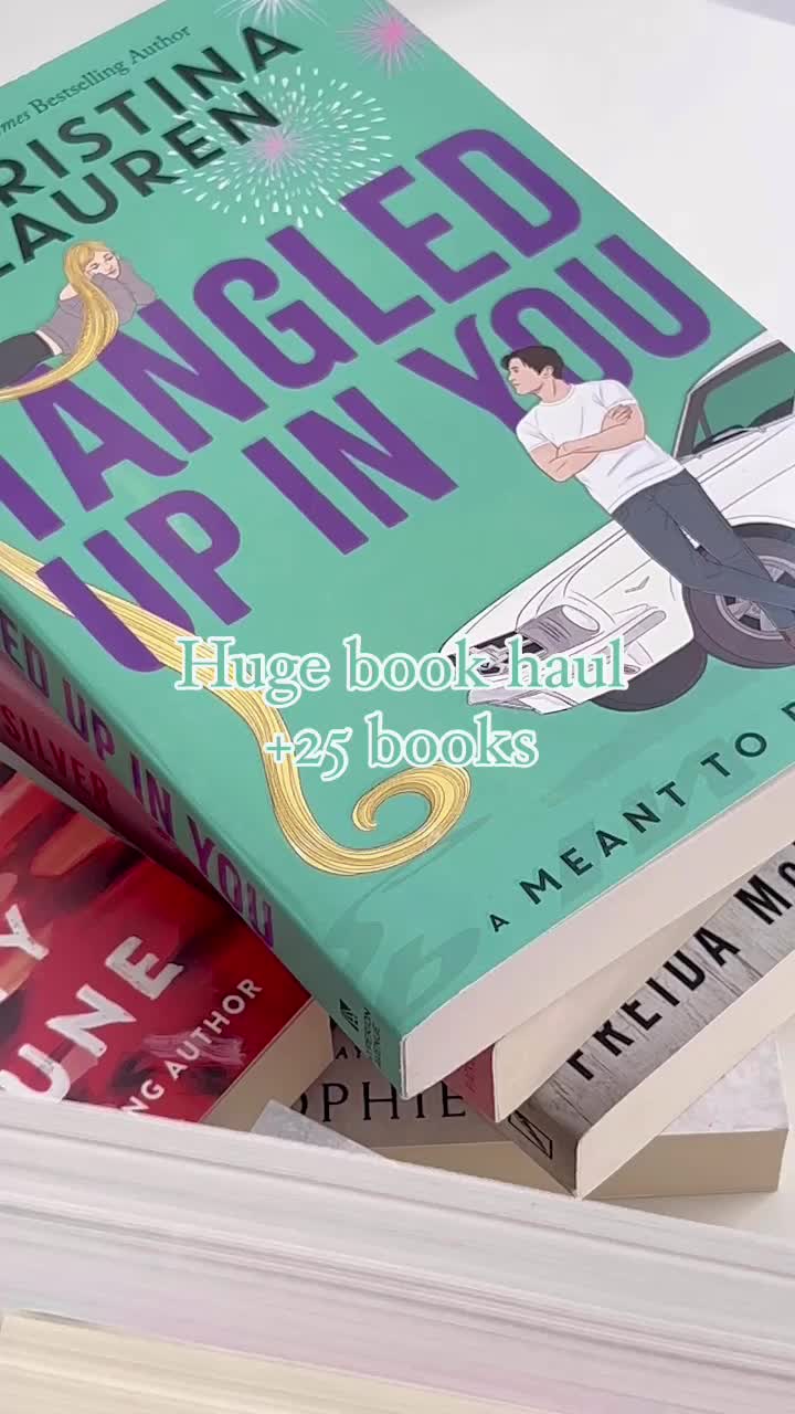 @Selina | dreamingofbookss