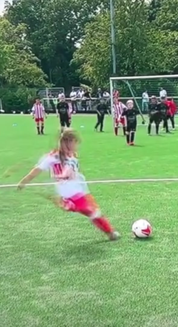 @SHE&rsquo;S A BALLER!
