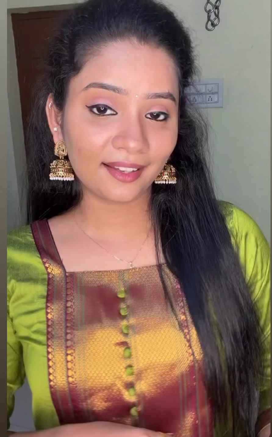 @தர்சினி