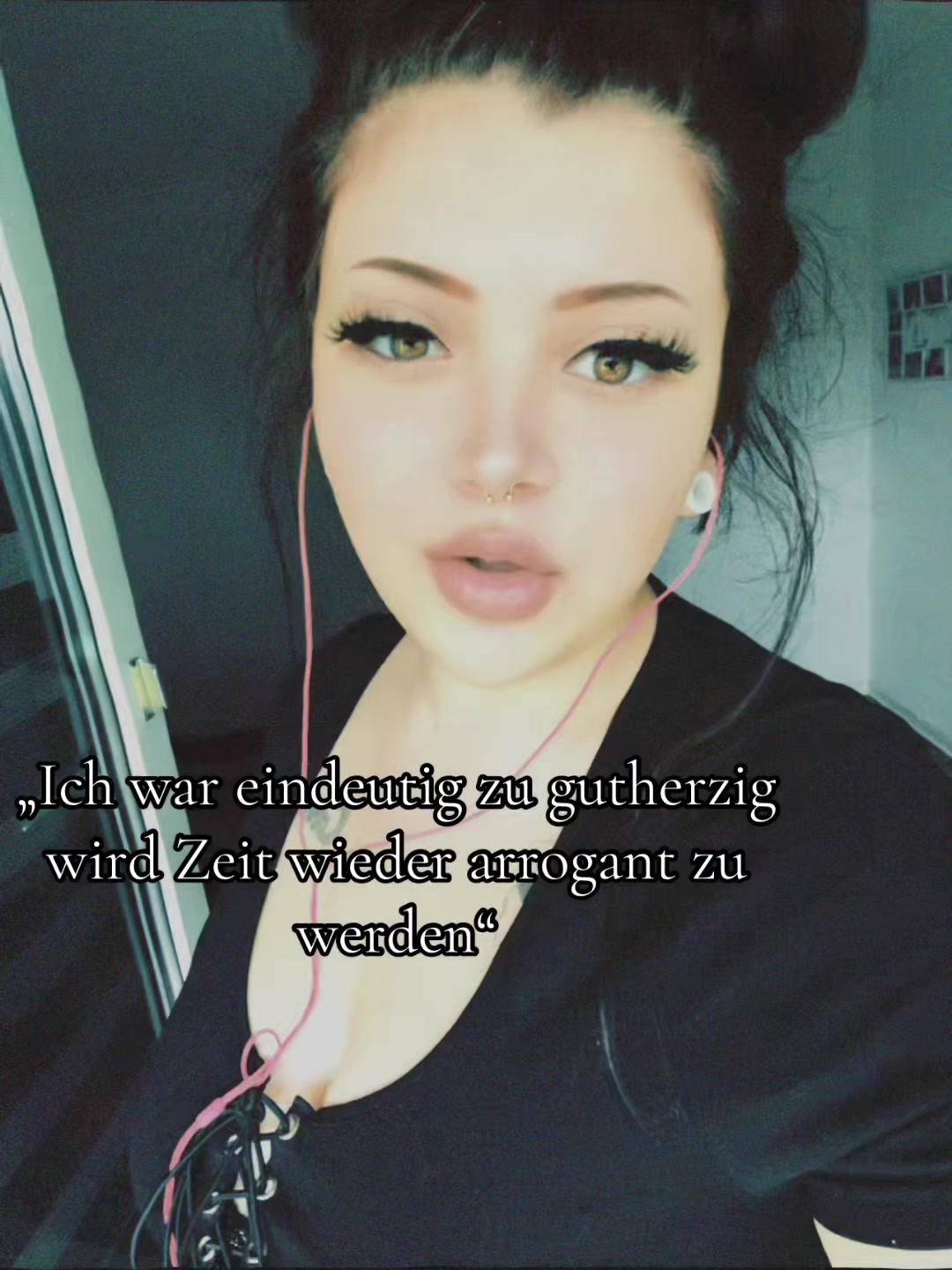 @𝓖𝕝𝐨яꀤȃ̈ 🖤