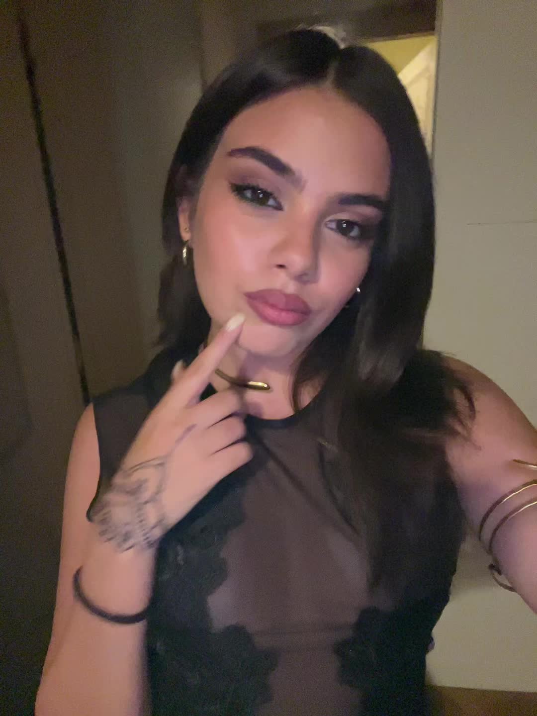 @giú