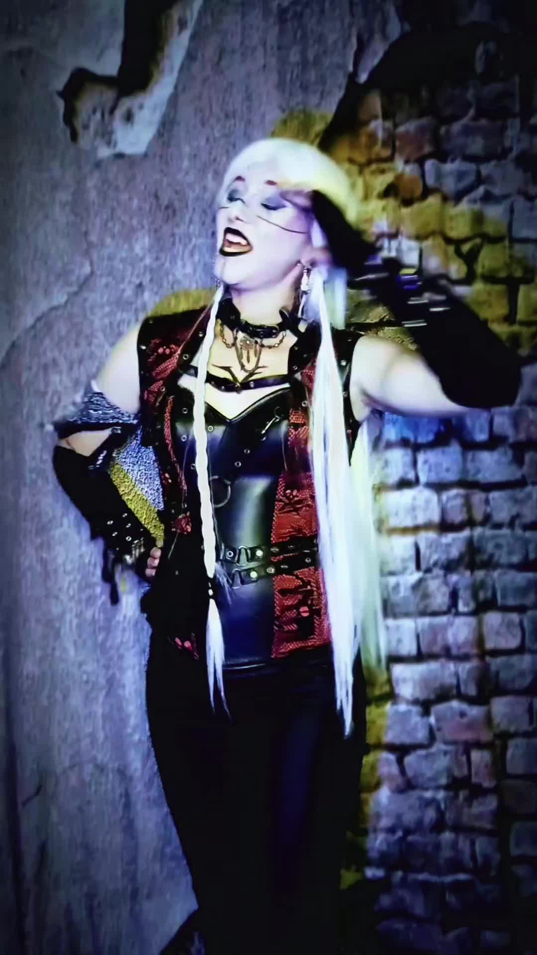@NeoQueenRen