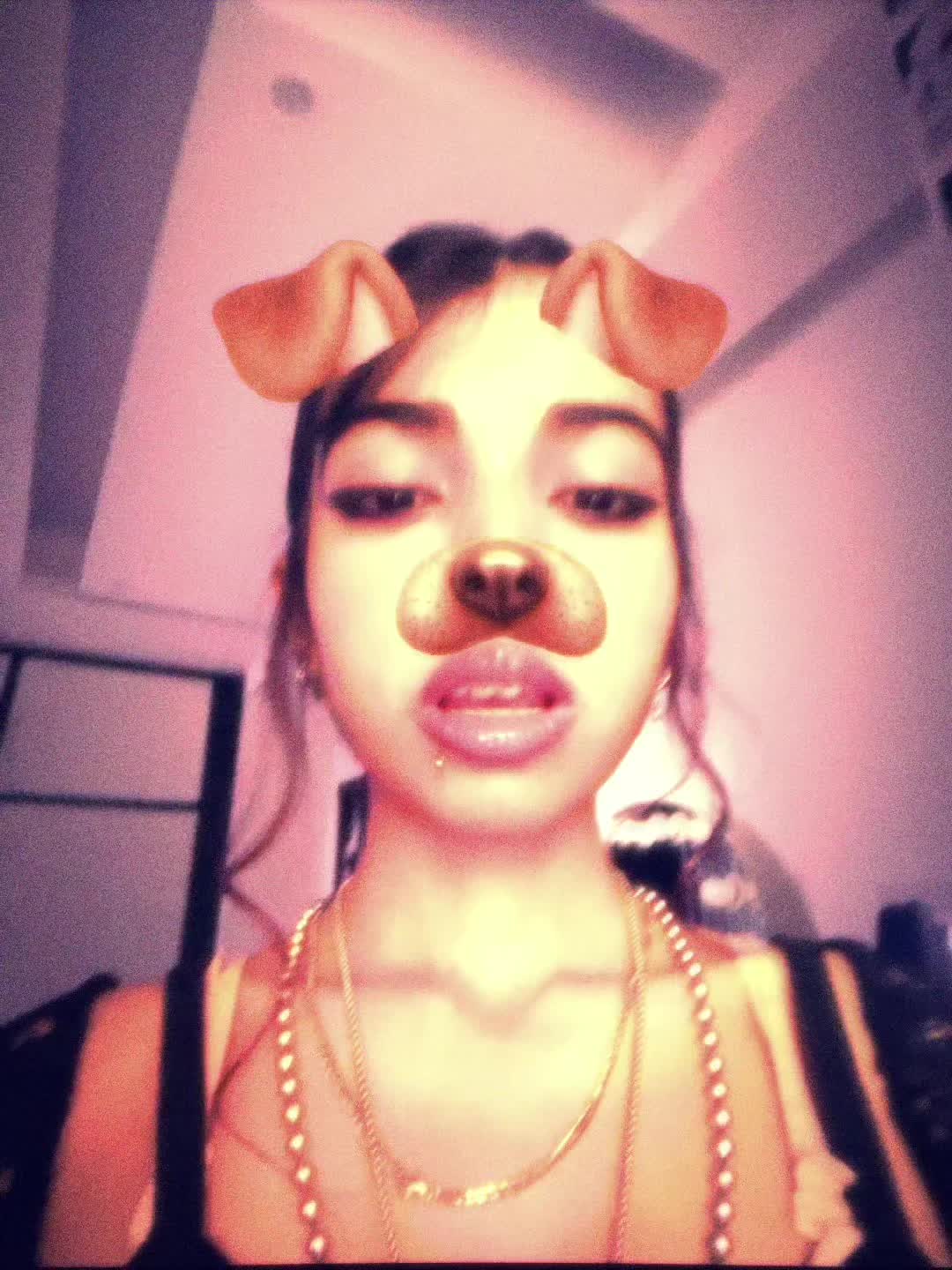 @Um