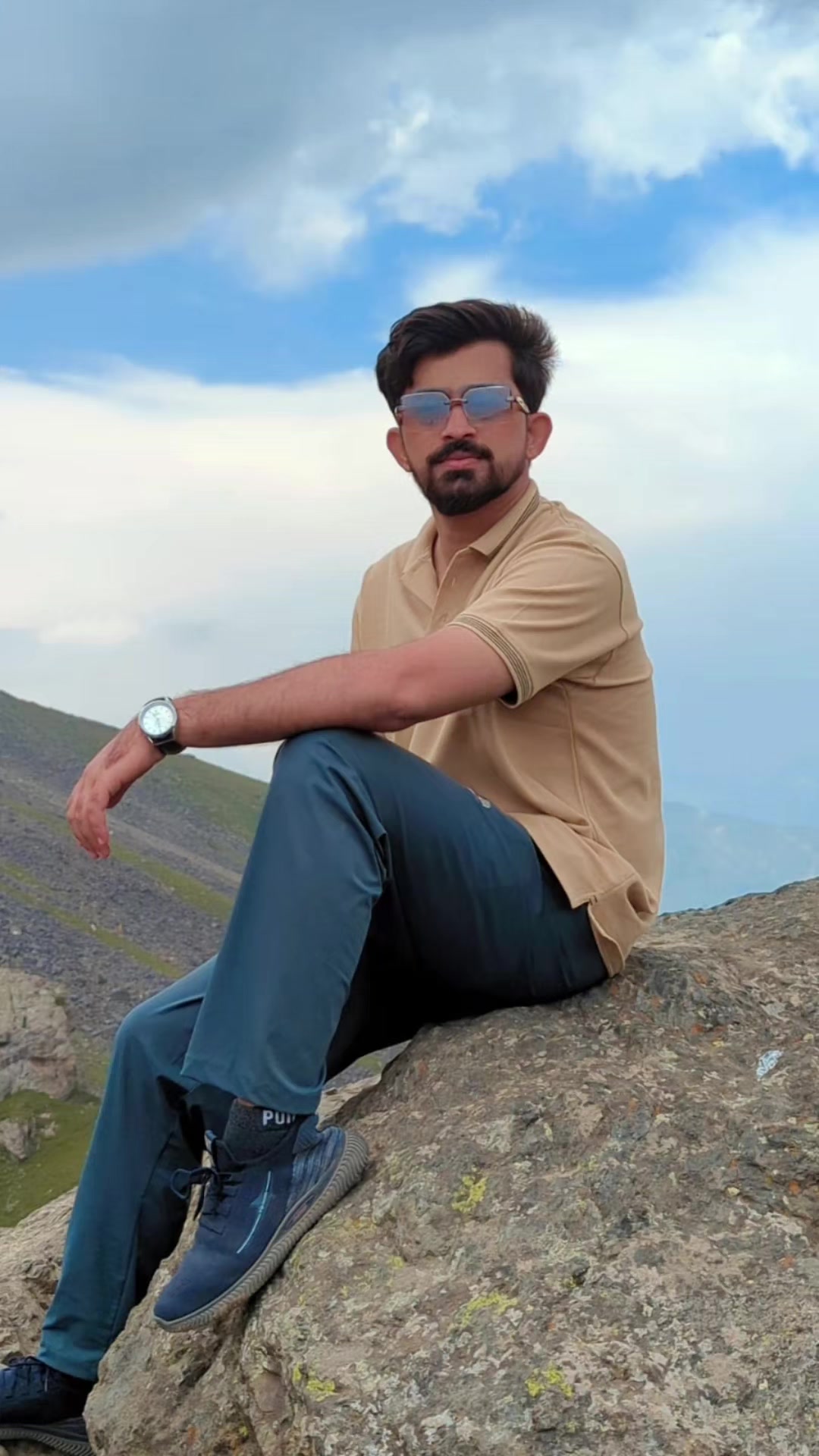 @Abdul Ghaffar Dahri