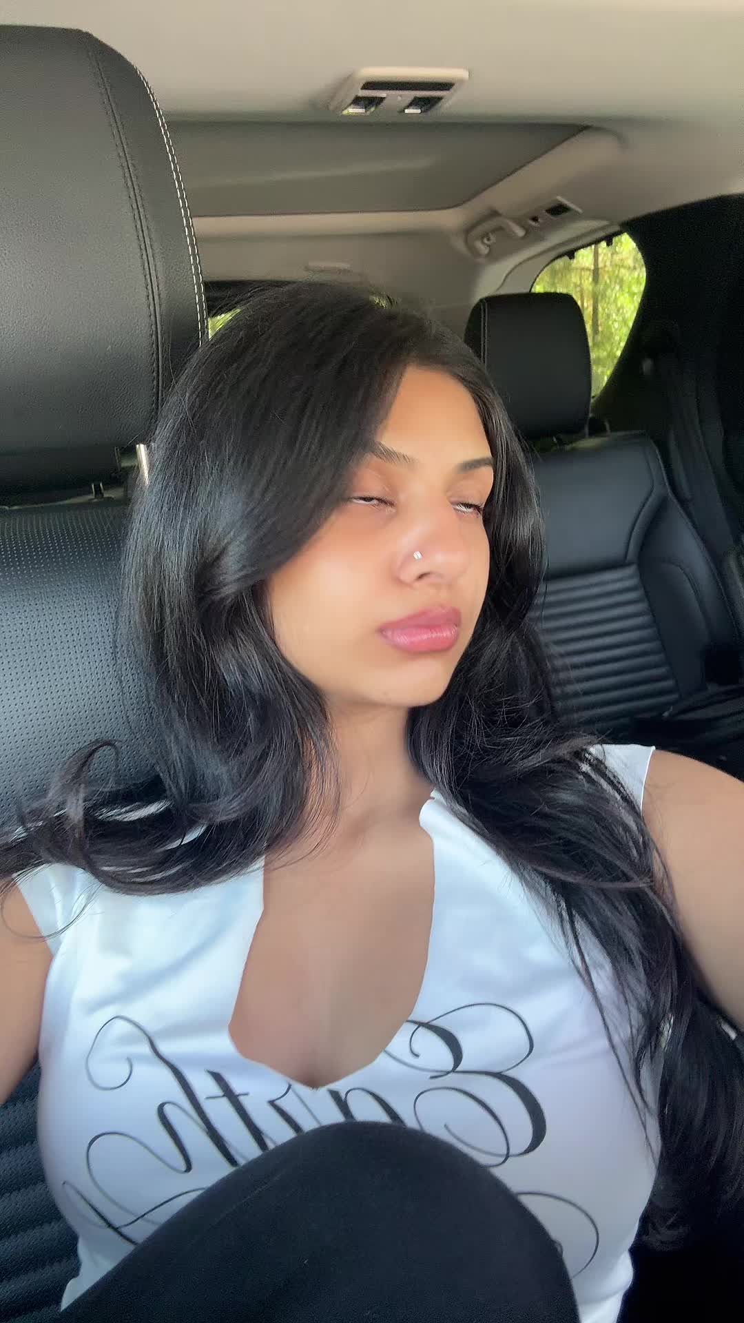 @Dhruvi