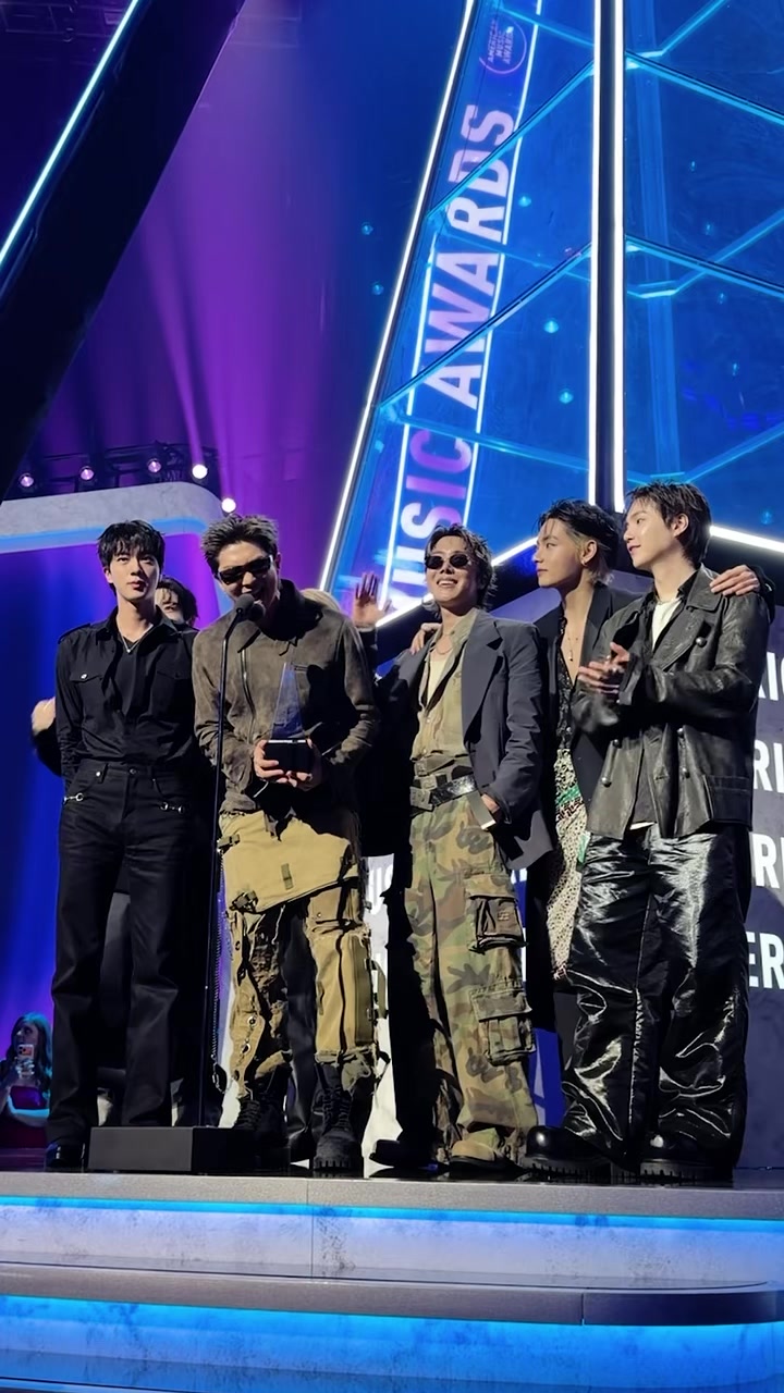 @AMAs