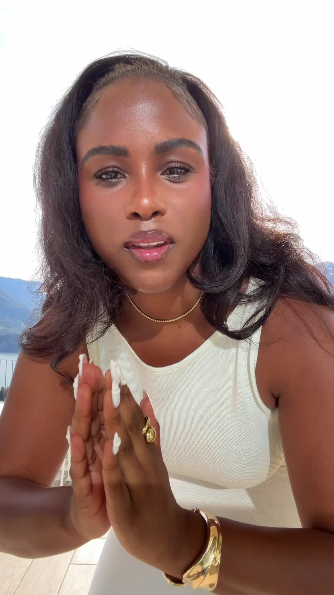 @Yanique