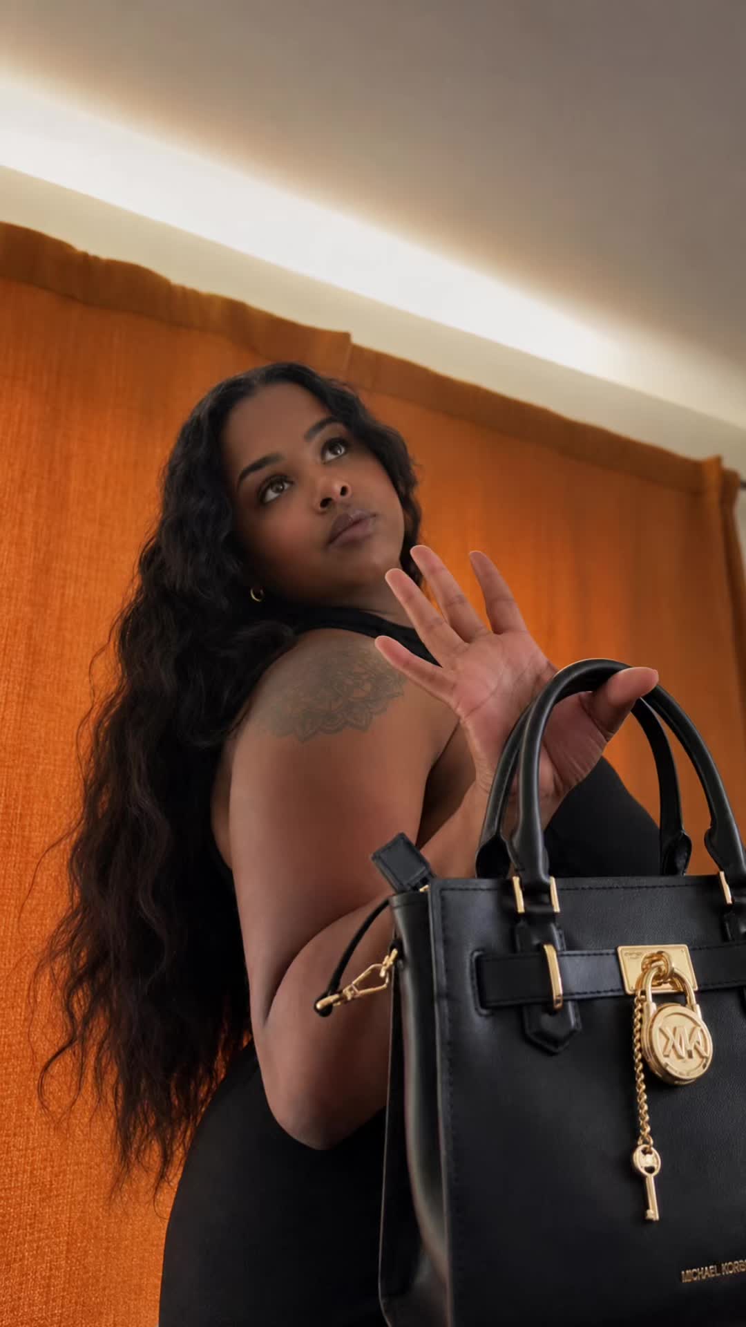 @Rayonna E&rsquo;shaí