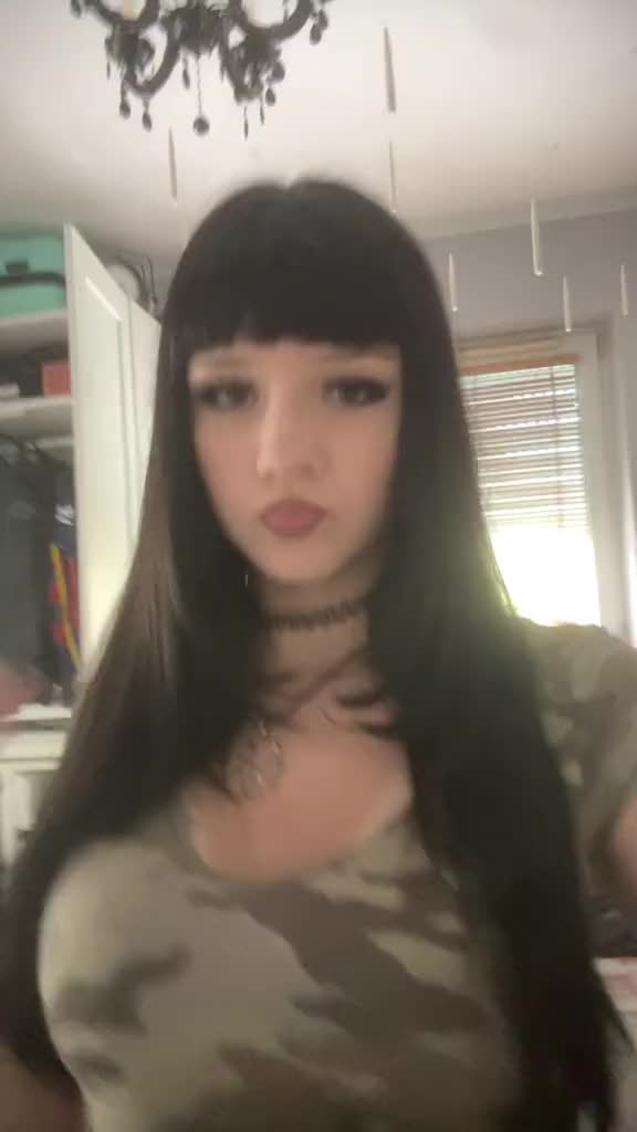 @🦄