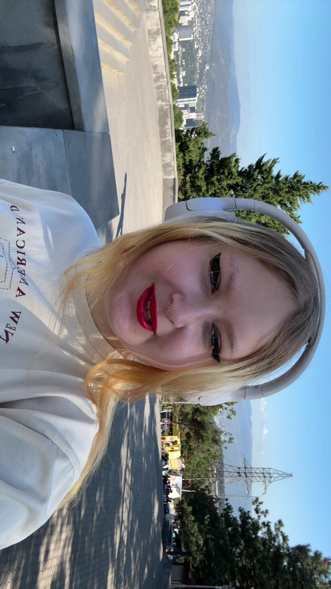 @racheladelrey