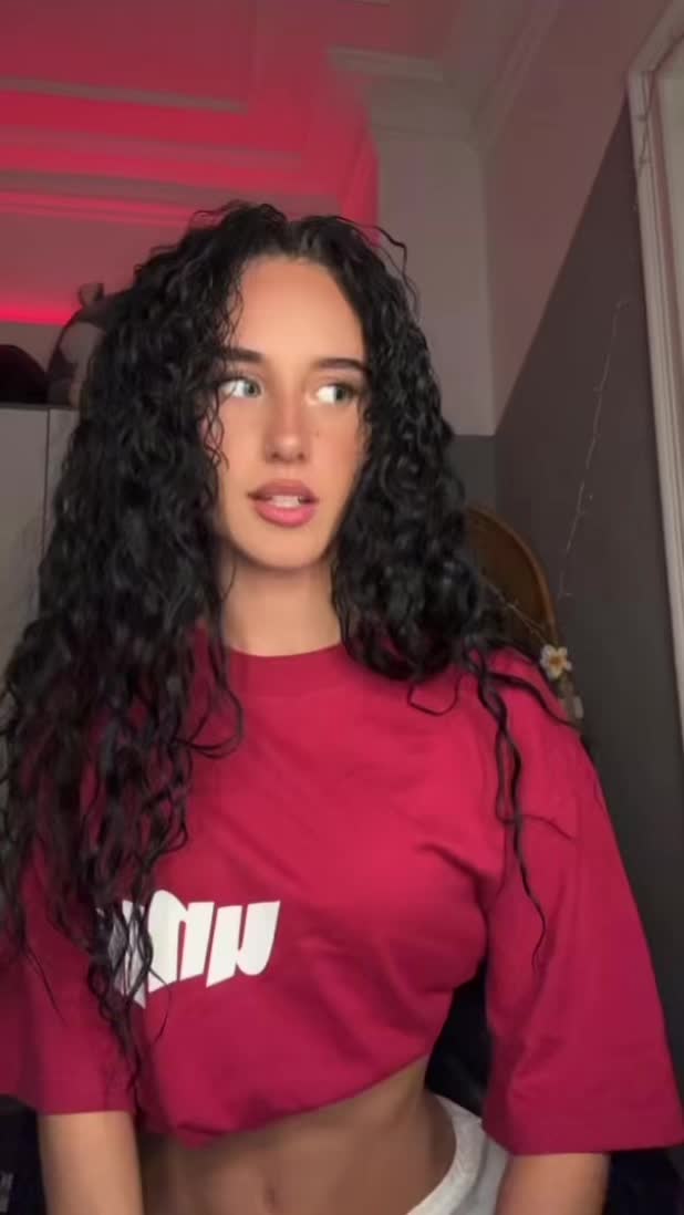 @Sharona𖣂