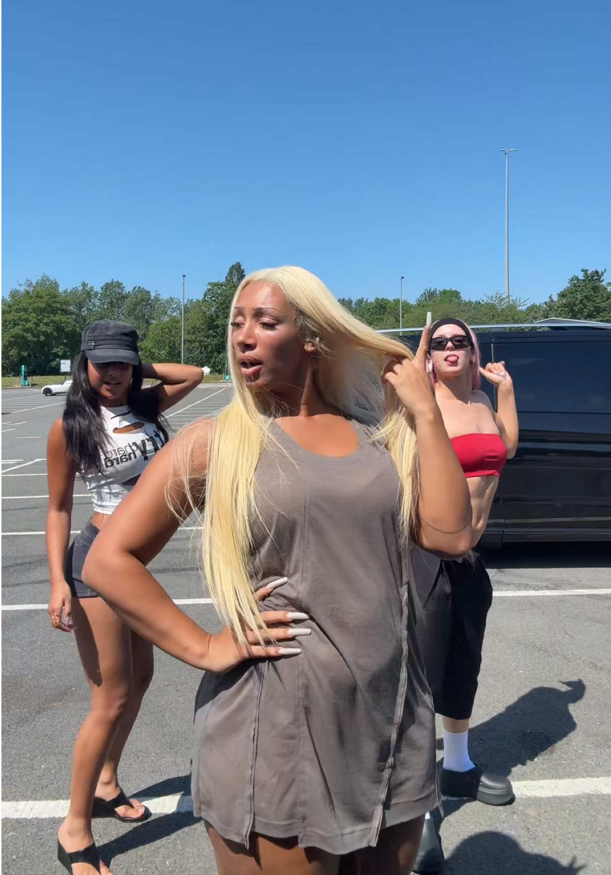 @Naomi Sharon