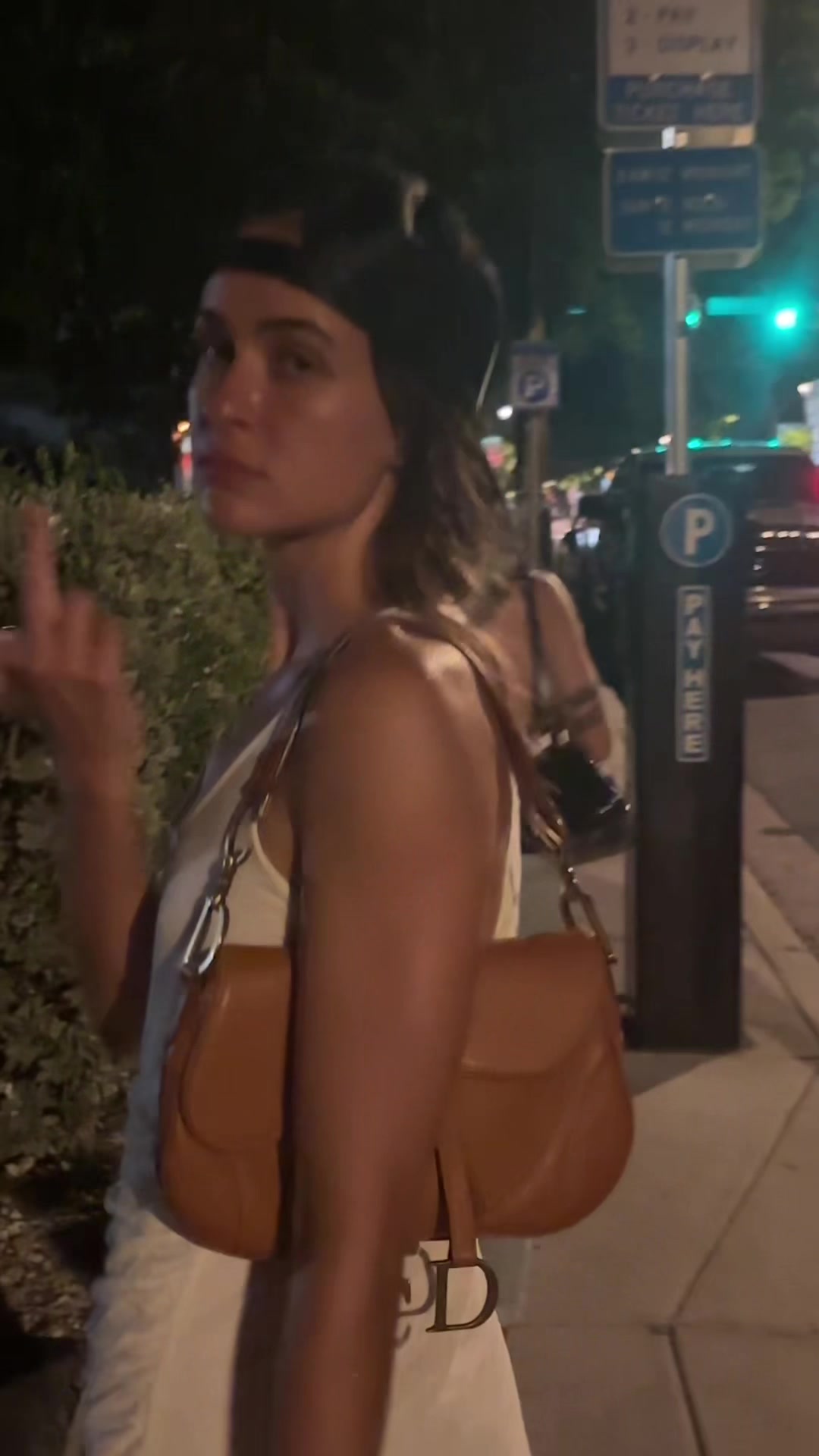 @caro