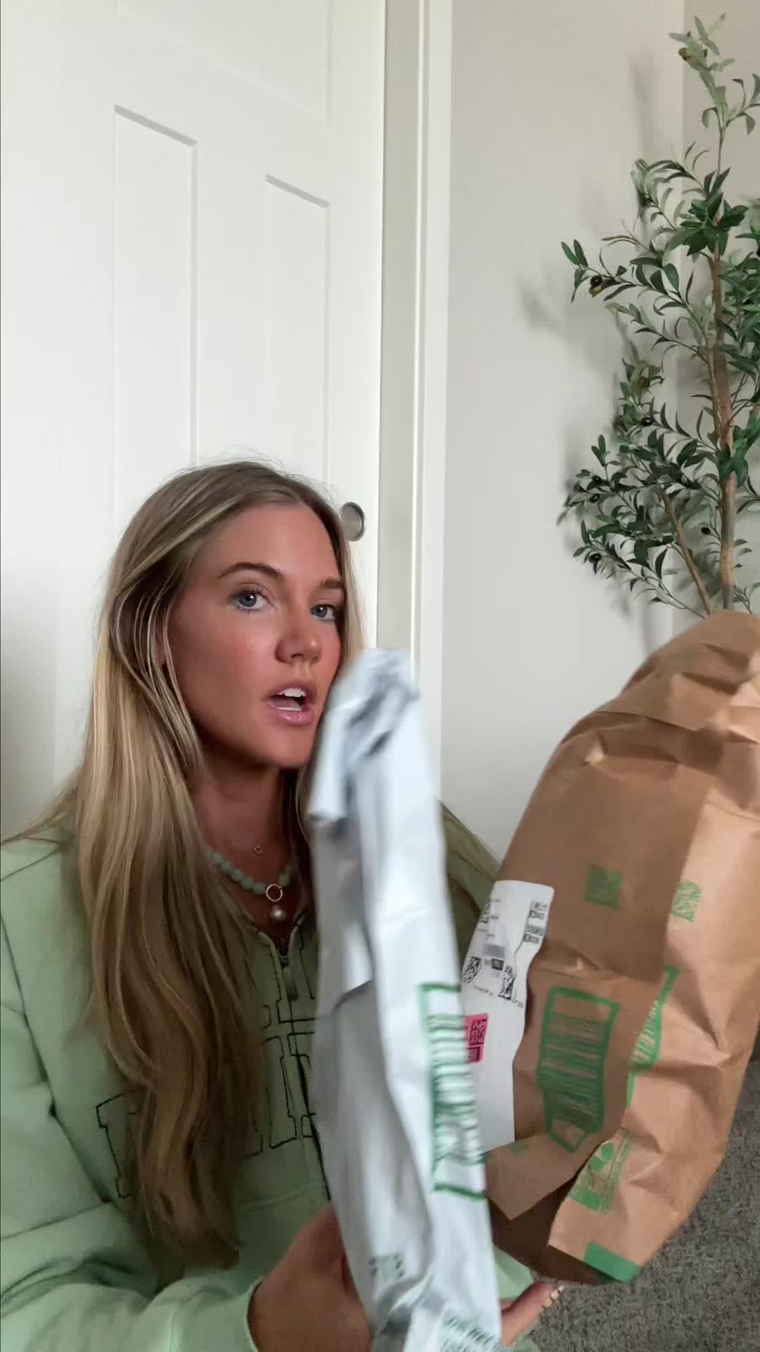 @caitlinkellnerr