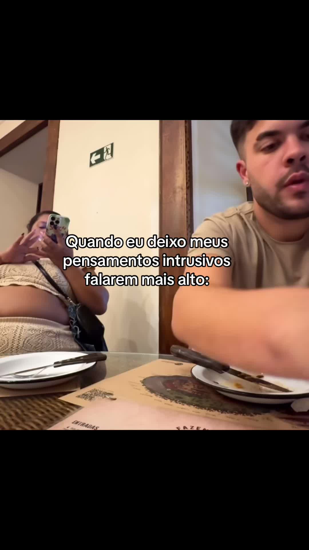 @vitoriaxchaves_