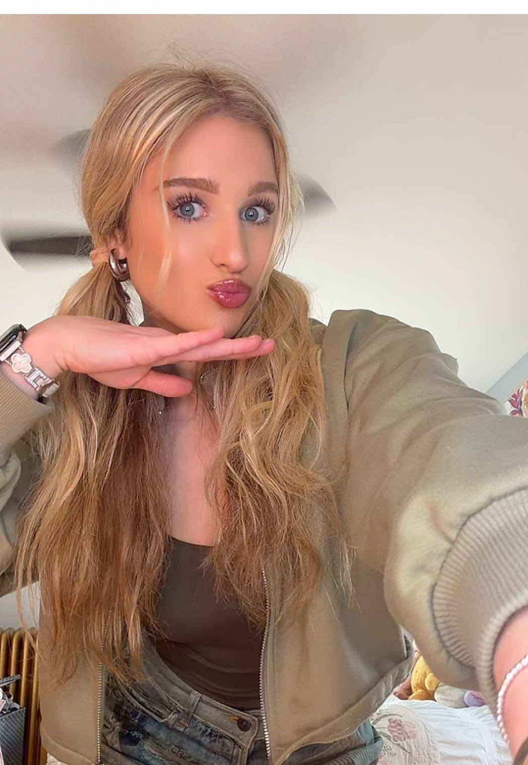 @Ella Quinn