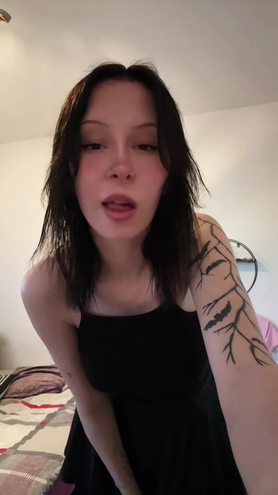 @officially_.jill