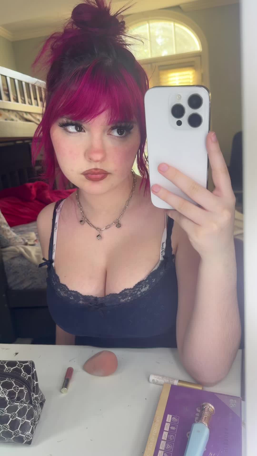 @🦴