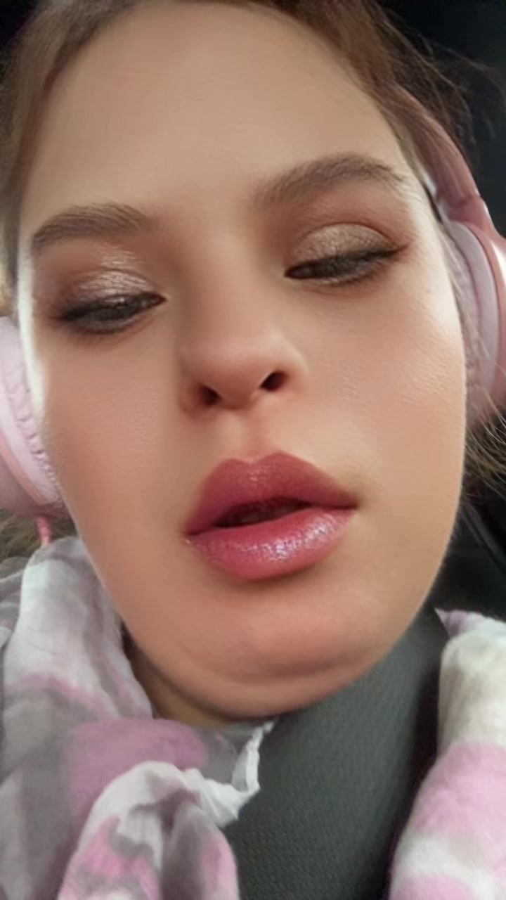@nicolekeller92