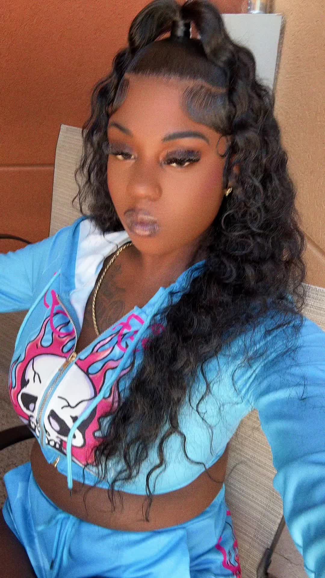 @HoodQueen24