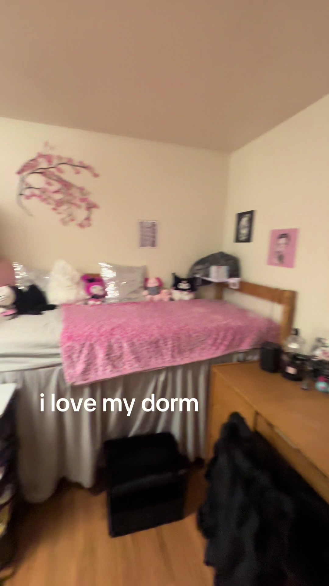 @cammybuttkiss