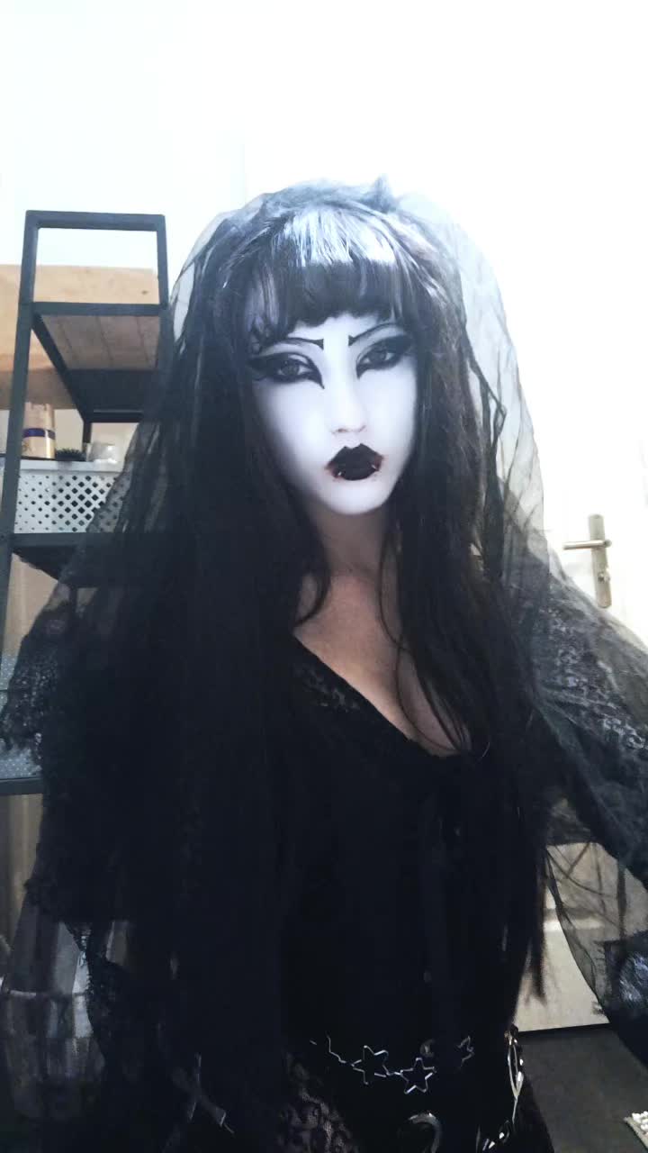 @𝔓𝔞𝔯𝔞𝔫𝔬𝔦𝔞🕷️
