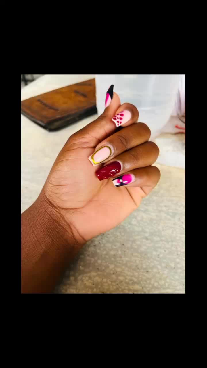 @kui- dimplezkenya