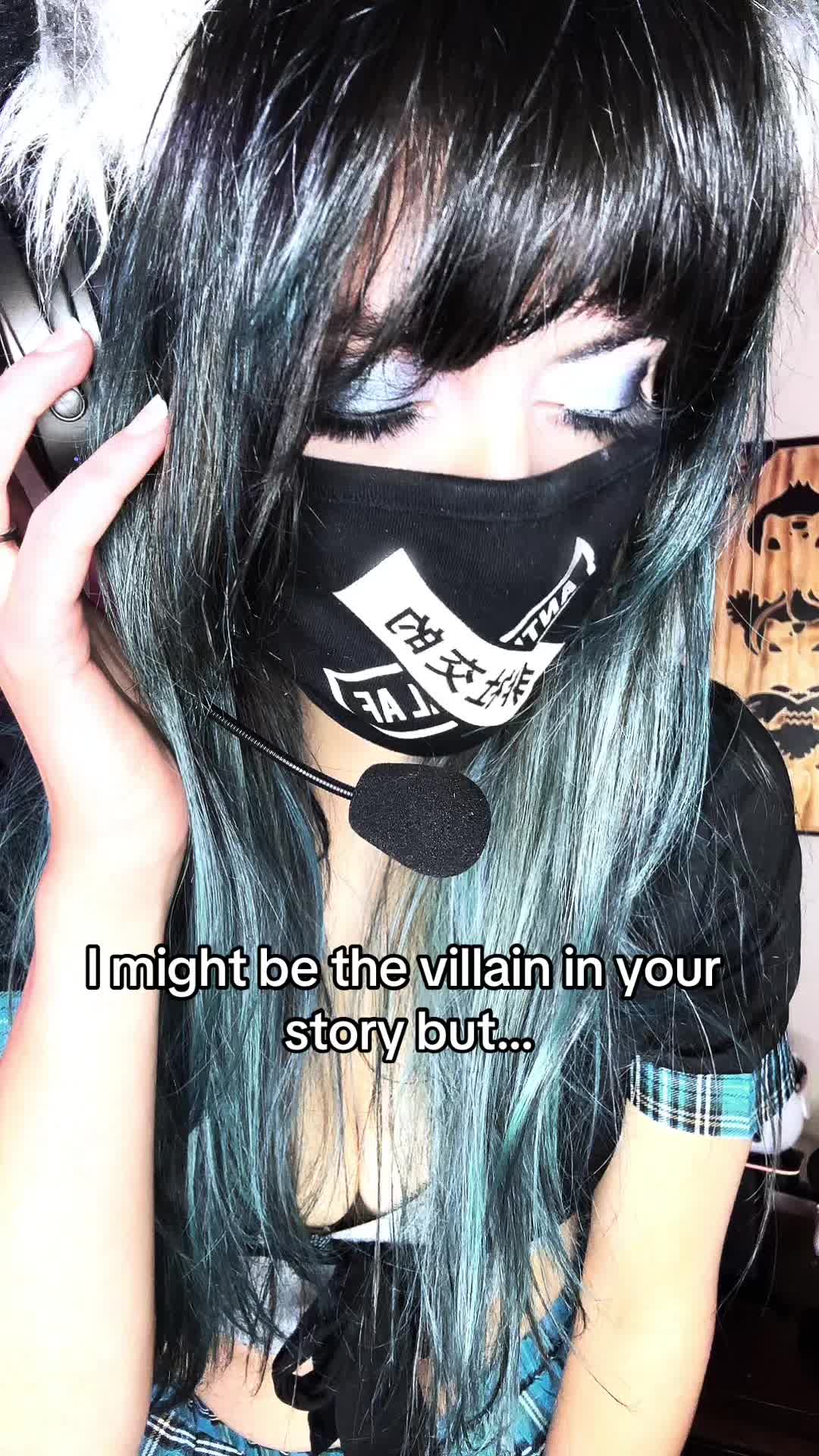@Kitsune.Kayla