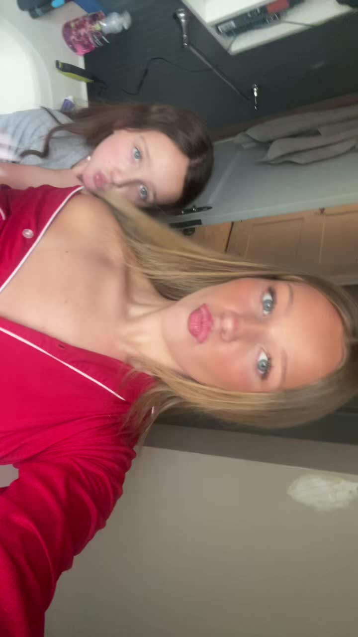 @noellesvip