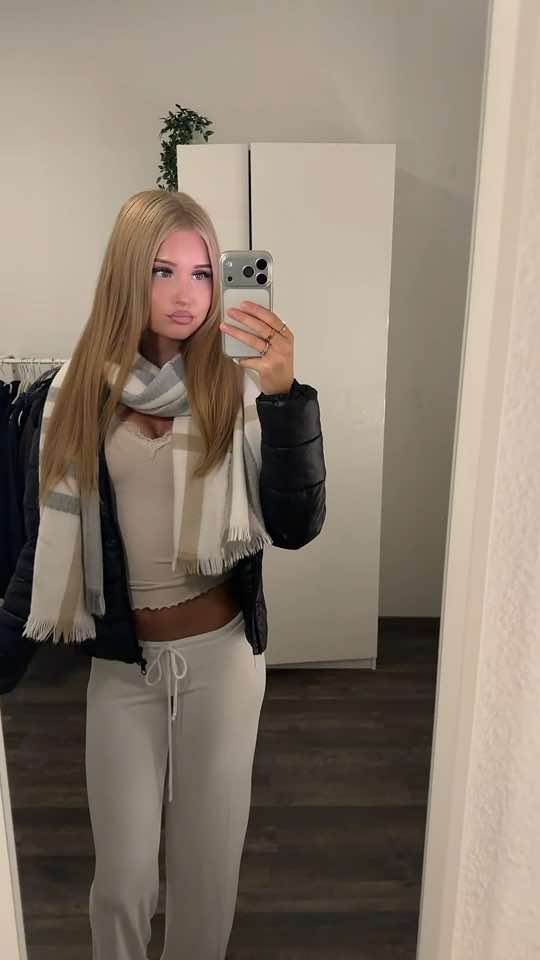 @Lis