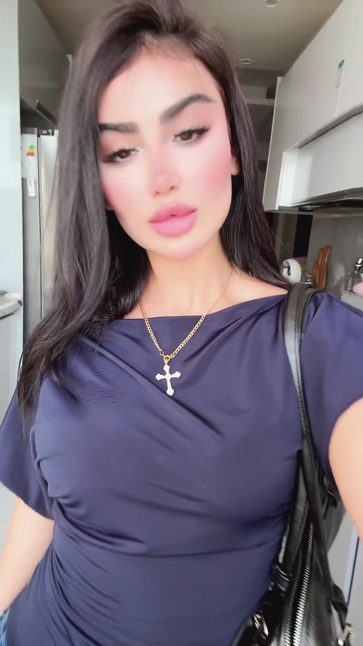 @Mellinyx