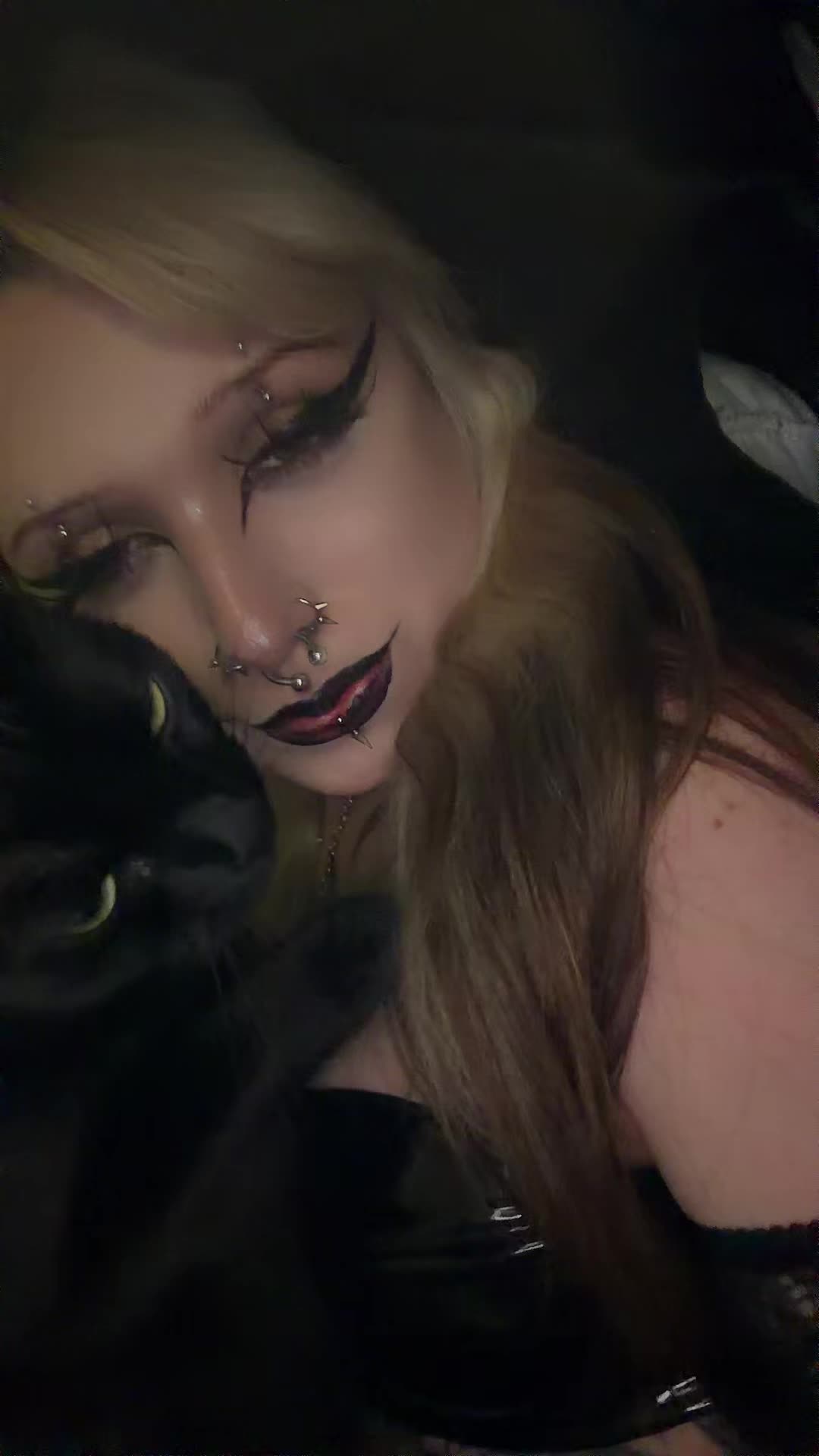 @𝔗𝔯𝔦𝔫𝔦𝔱𝔶 &real;𝔞𝔦𝔫𝔢