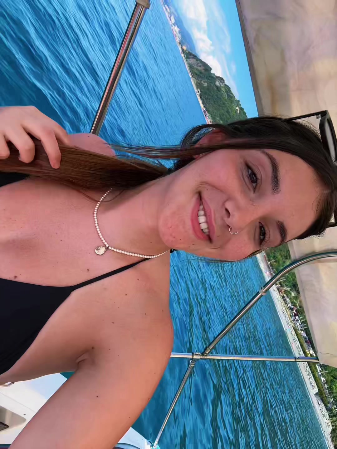 @zoeleombruno