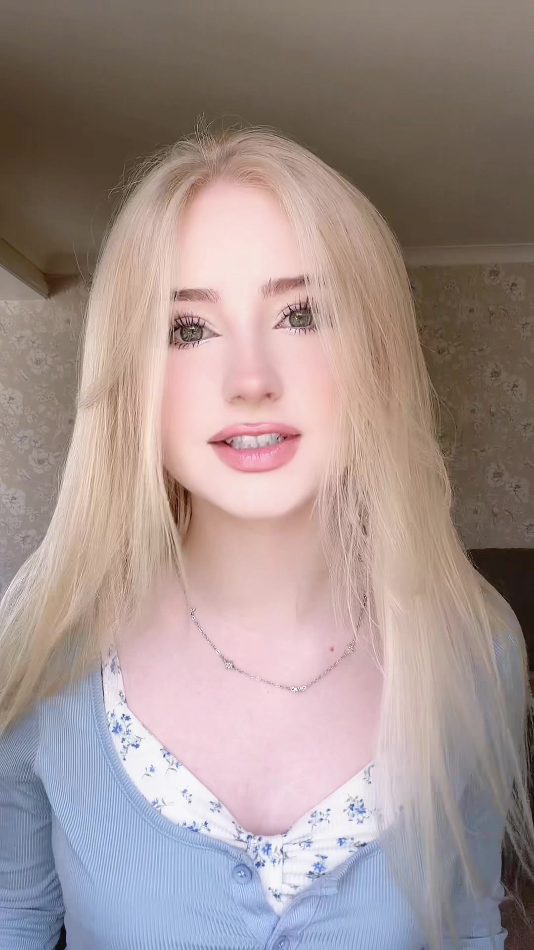 @Annabel Hughes 🦢🤍(mgmtbex)