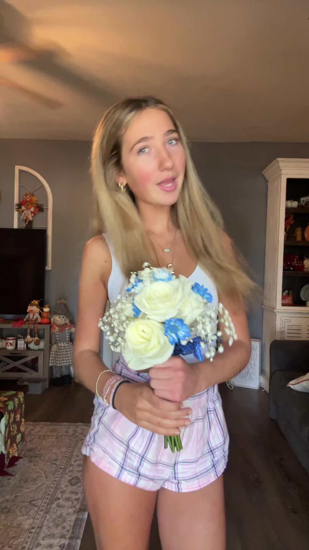 @•journie•