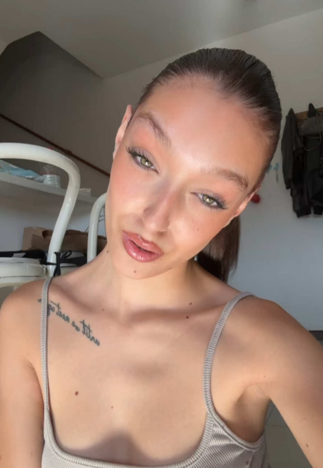 @Andreea Mustata