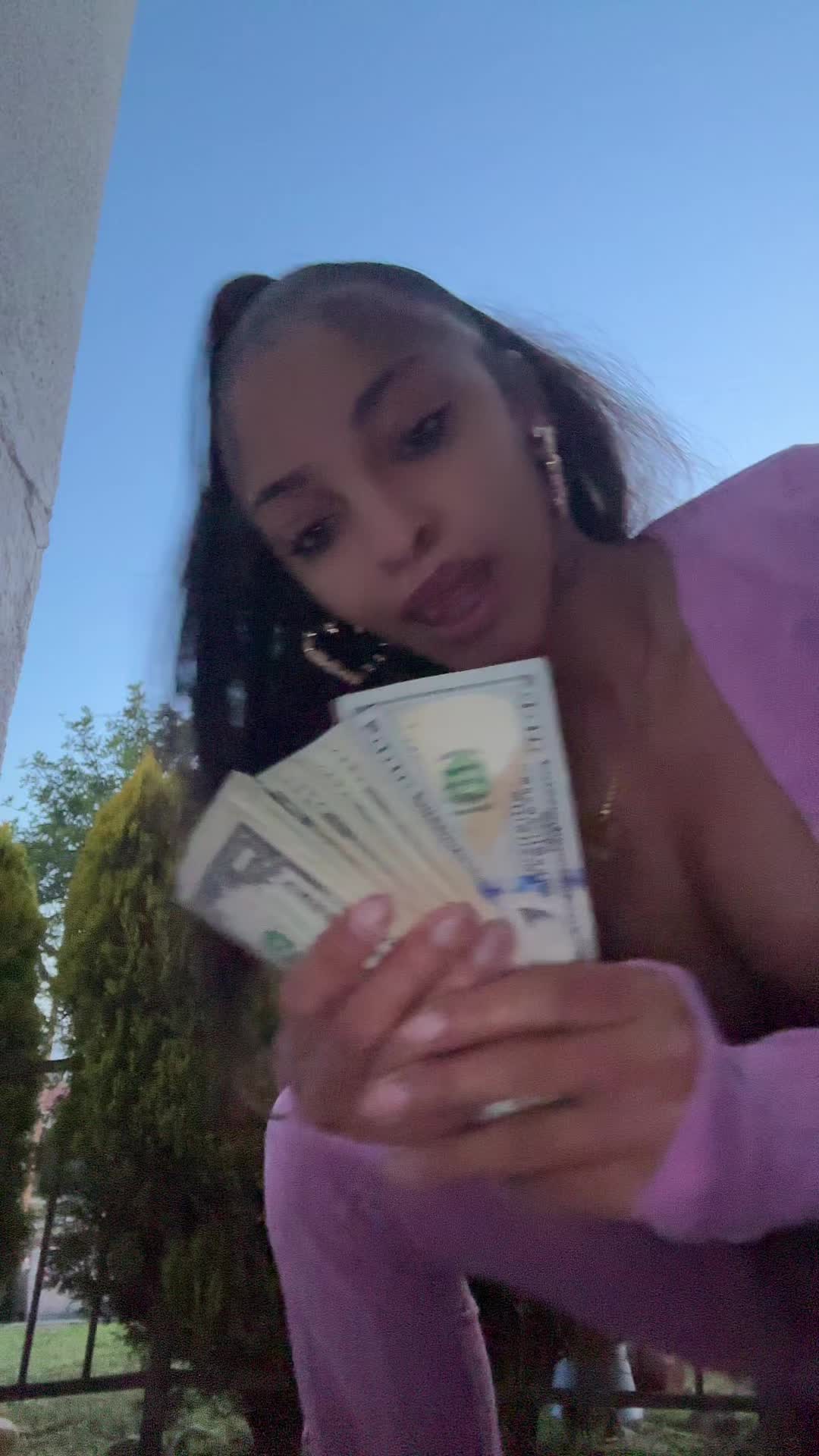 @👸🏼