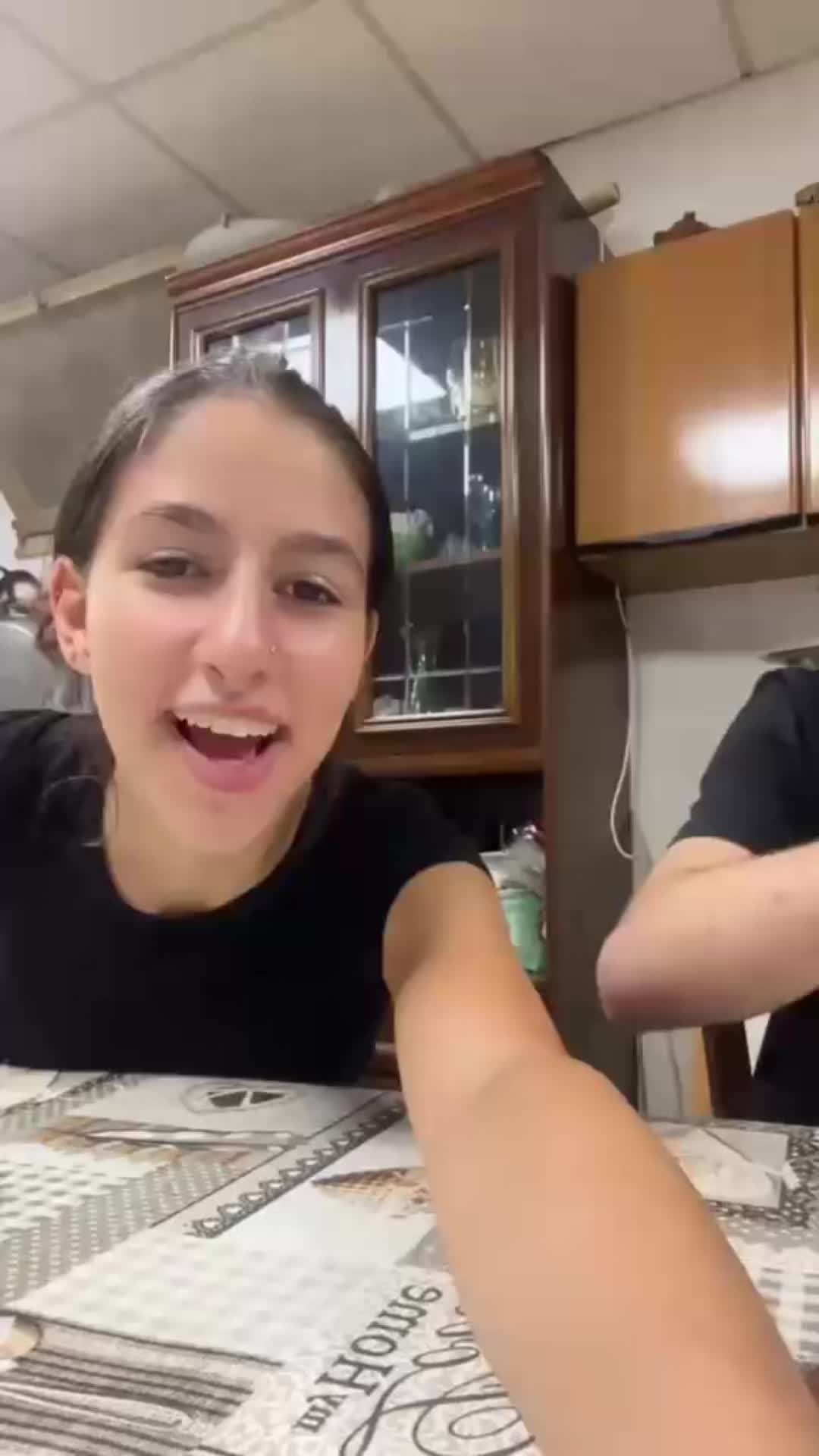 @zuzzu