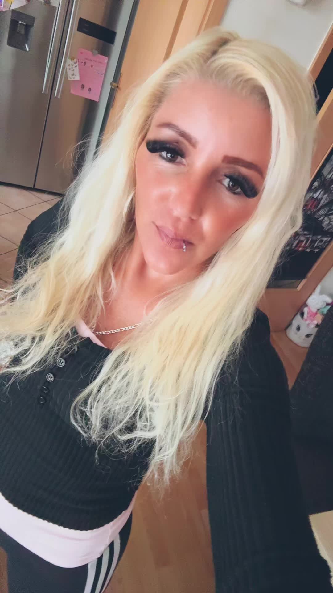 @👑 𝖿᰻rs𝗍 ᥴᥣᥲss ᑲᥲrᑲ᰻ᥱ 👑
