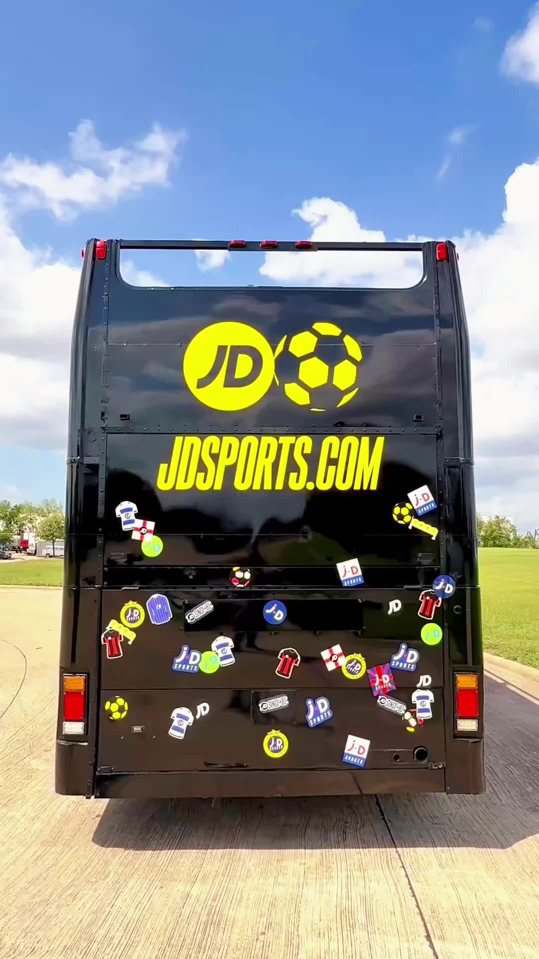 @GetDressedWithDillon