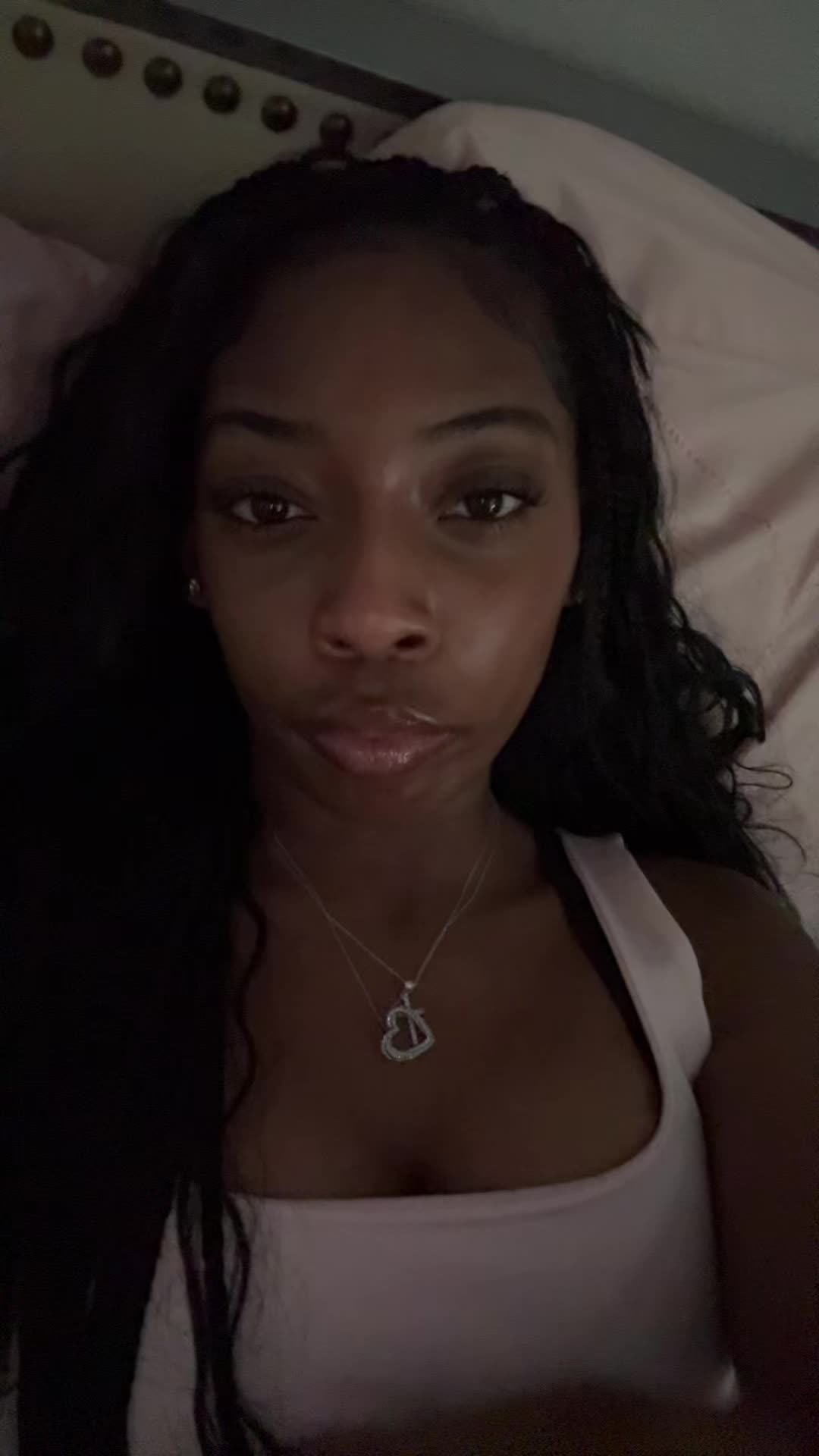 @yiazaleone